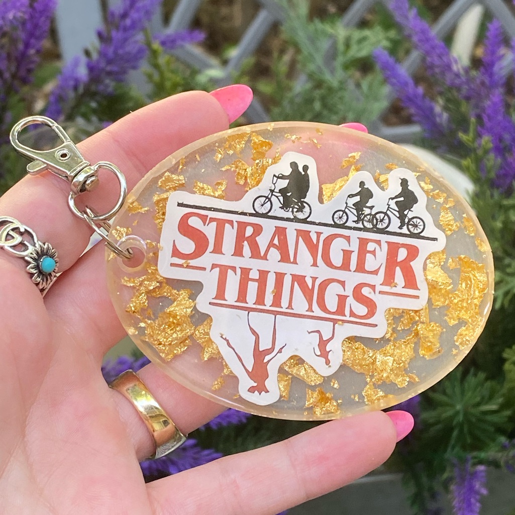 Stranger Things Logo Into Upsidedown With Demogorgon Cartoon Keychain